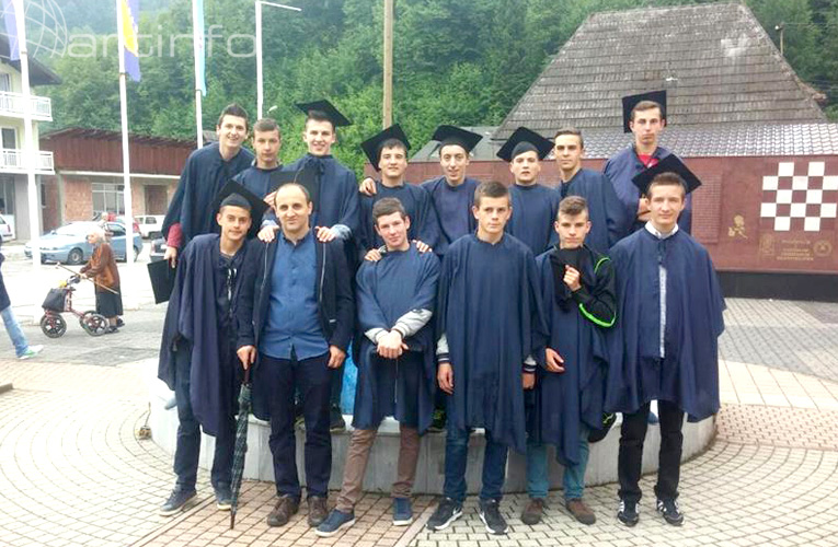 kresevski maturanti 3
