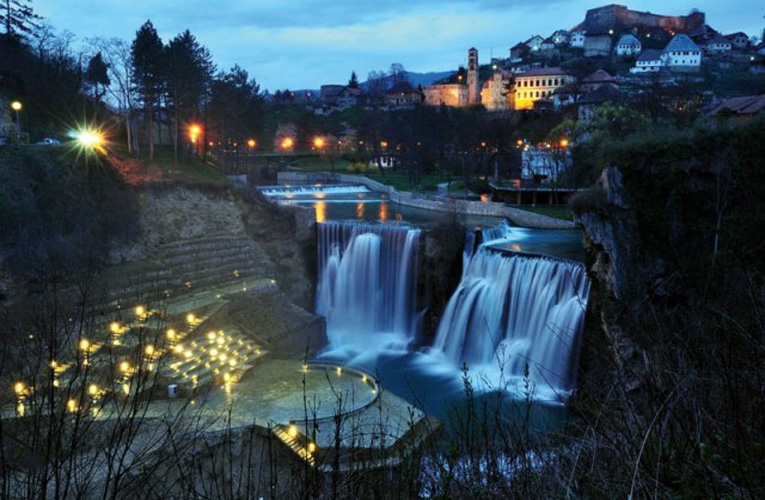 vodopad-jajce