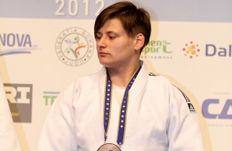 larisa ceric treca