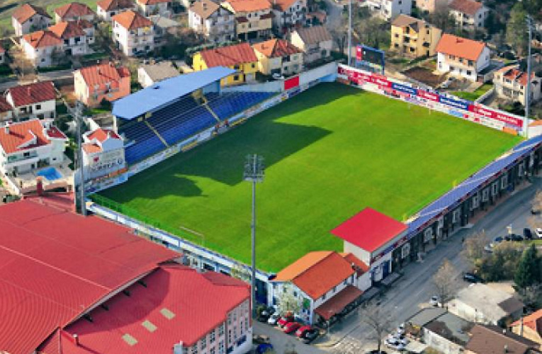 stadion pecara