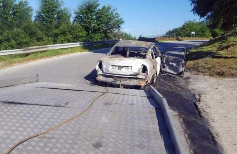 zapaljen passat