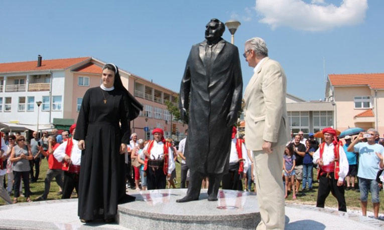 tudjman spomenik