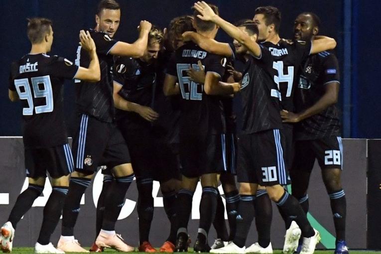 Ponturi-Plzen-Dinamo-Zagreb-fotbal-14-februarie-2019-Liga-Europa-765x510.jpg
