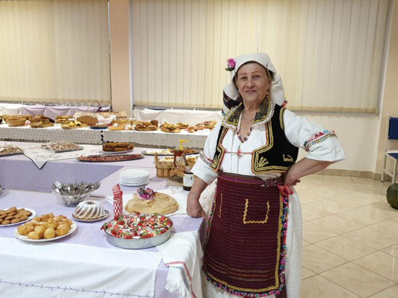 tradic jela rujanski nosnja