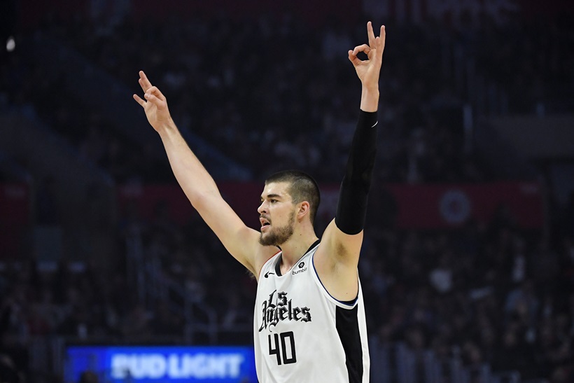 Jazz-Clippers-Basketball-3-1.jpg