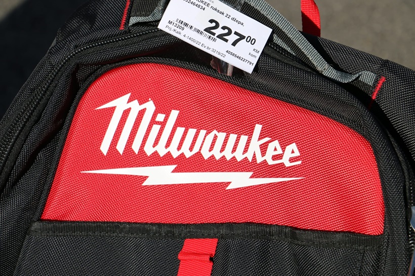 37bf6f94-143c-4e5f-8319-bf99572030e2.jpg