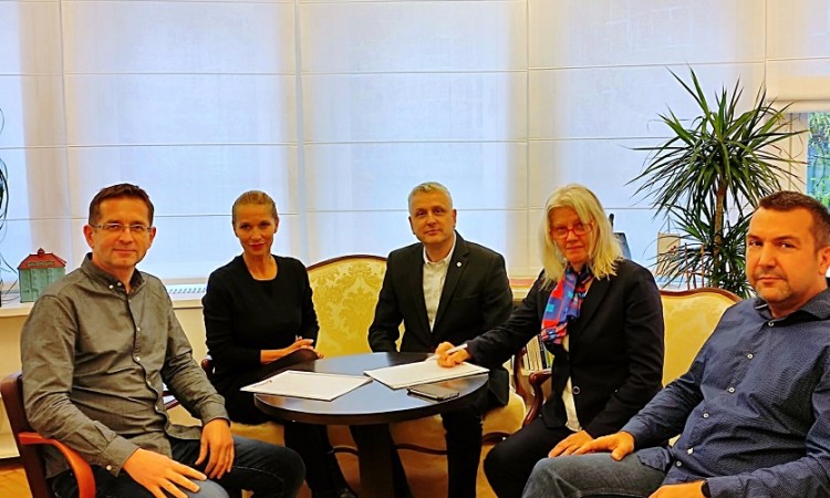 HKD_Napredak_-_Insitut-Jozić-ramljak-landeka-babić-galić-štrbac.jpg