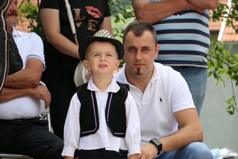 a004b1e7-b283-492a-a0db-4c1104398cb6.jpg