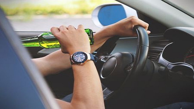 alkohol-auto.jpg