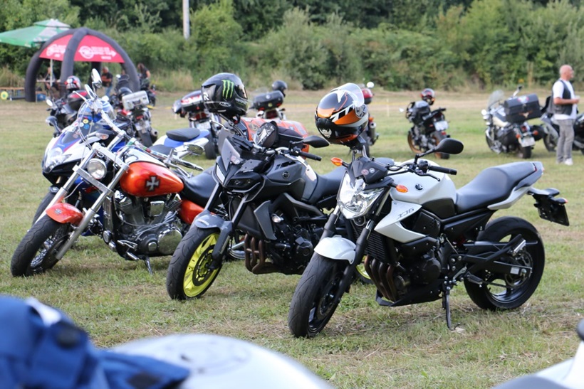 d44a3f5d-9bcc-4b9d-9563-973b6d36eeba.jpg