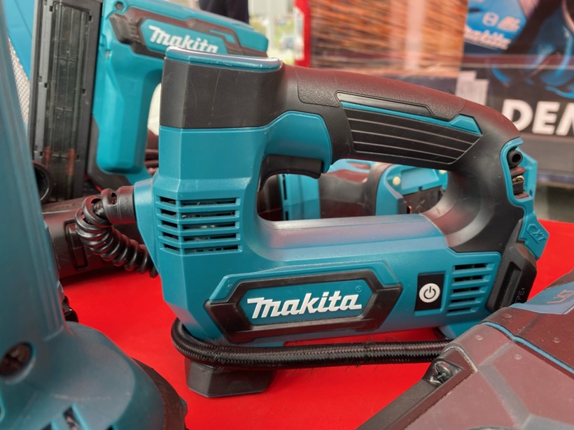 makita2314rtuzhrbftgh.jpg