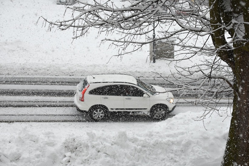 snow-storm-gb200a7f68_1920.jpg