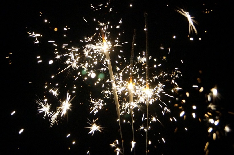 sparklers-1563695_960_720.jpg