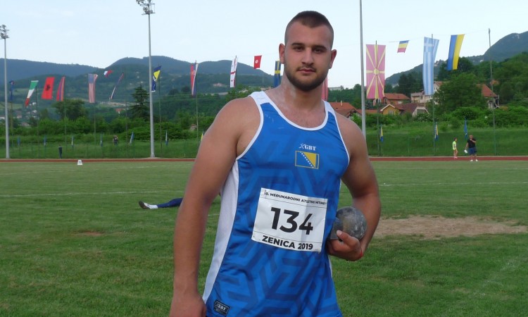 120619_stitkovac.jpg