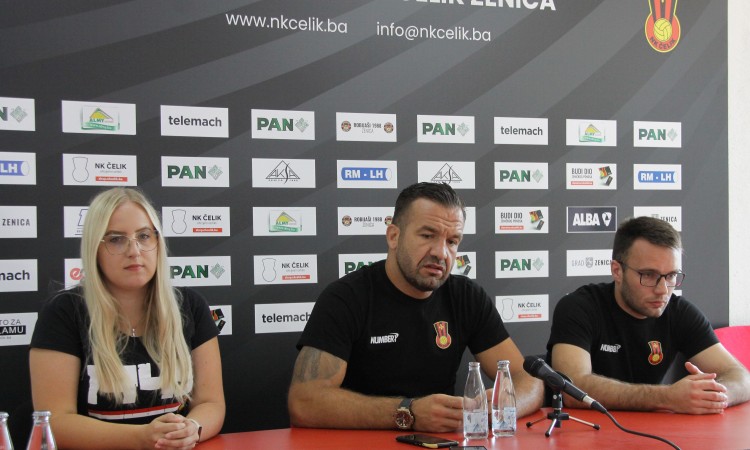 130821_celik.jpg