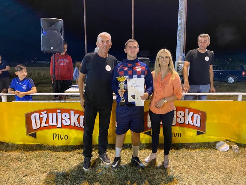 73b55bee-2019-45ff-b36c-8e4c5c5a1471.jpg
