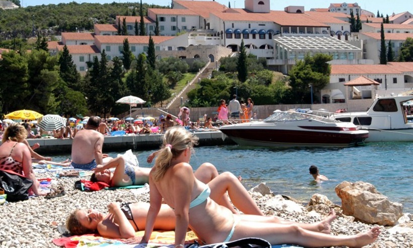 NEUM257.jpg