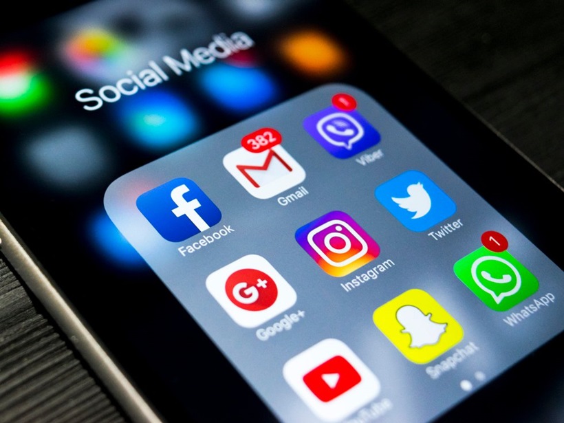 Social-media-young-metrics-iphone.jpg