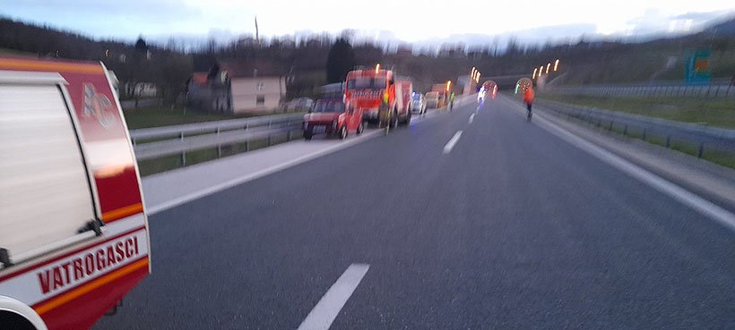 vatrog lep nesec