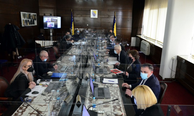 vlada_259_foto2.jpg