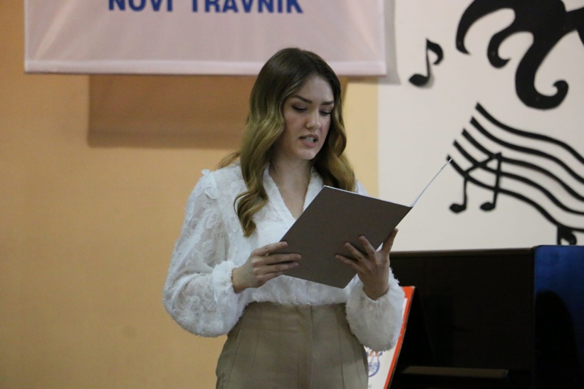 13041f15-50bb-4692-9b67-dc39fb61338a.jpg
