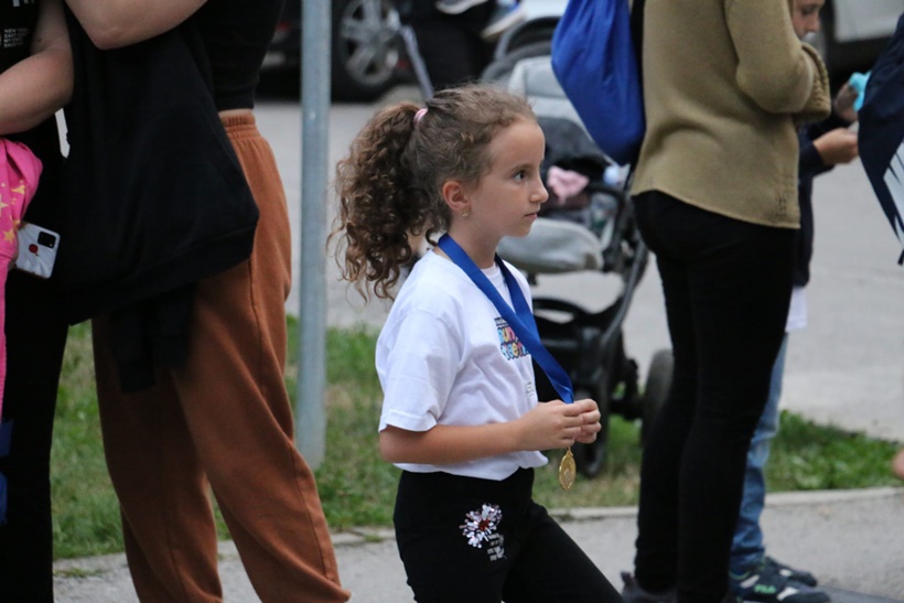 14b40ca7-55ac-415d-bfba-64da75545762.jpg