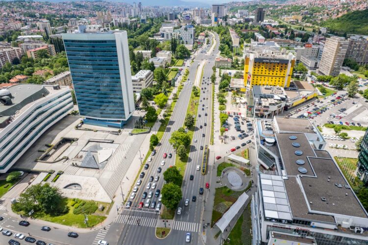 1715691758-Red-Bull-Showrun-SARAJEVO-2-750x500.jpg