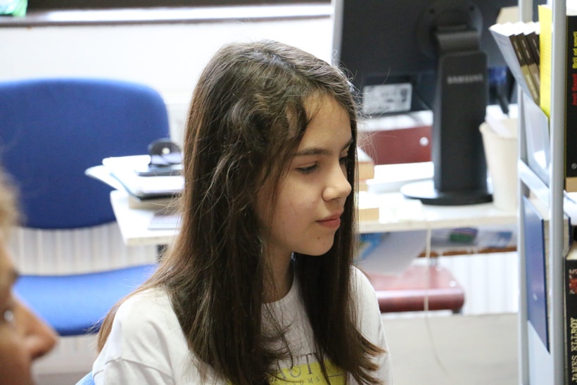430e9320-b4a4-401a-b74d-9381bee06961.jpg