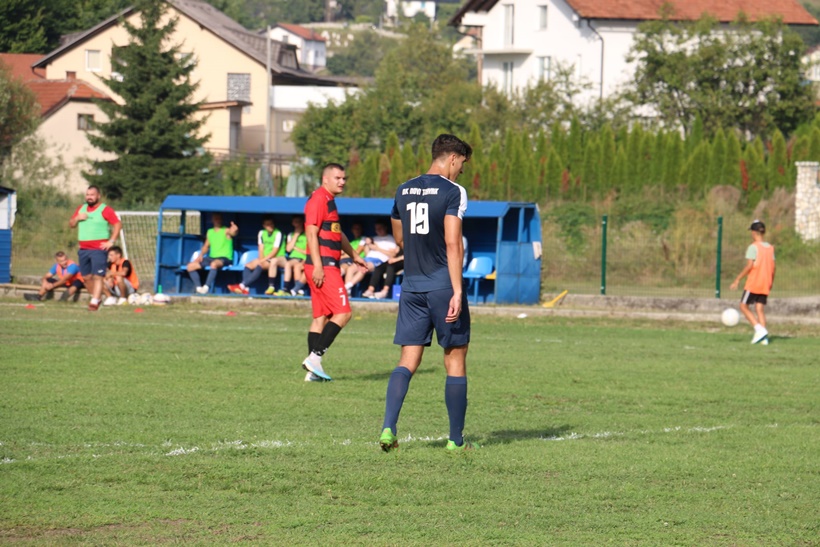 5a044198-e696-4eba-83a2-9f881e45f3c1.jpg