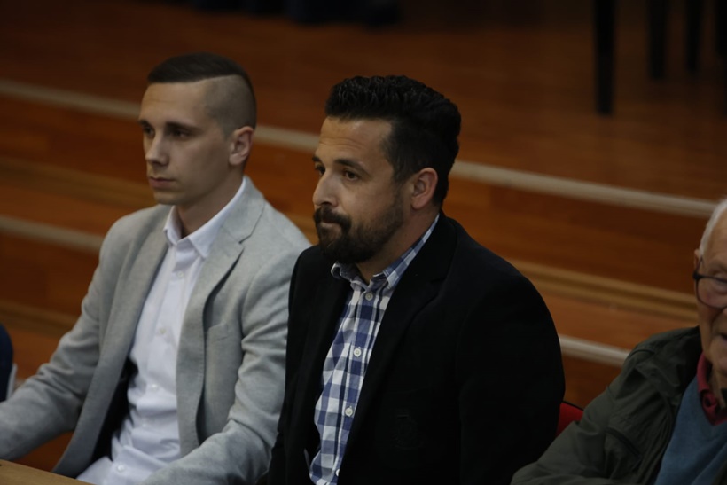 5b23adcc-0942-44b9-8ac6-013c4570928c.jpg