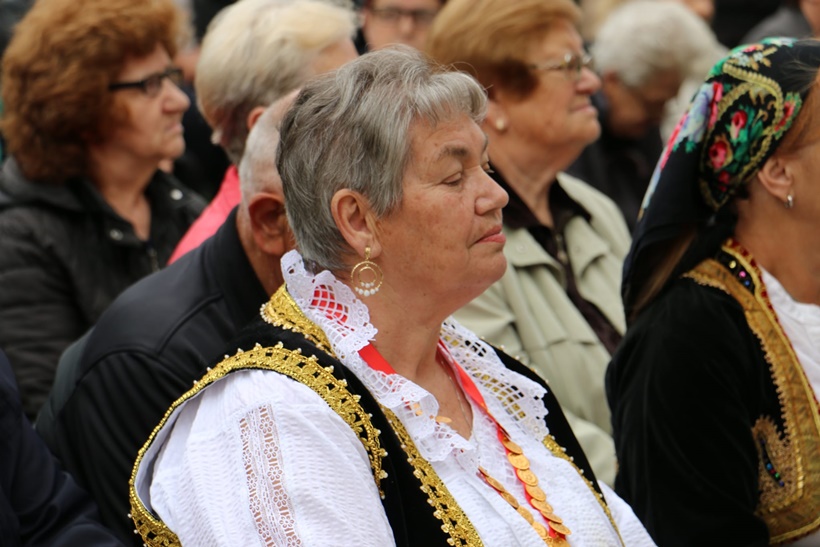 69b19d6a-9504-4cfc-b3b7-fe352a6964d7.jpg