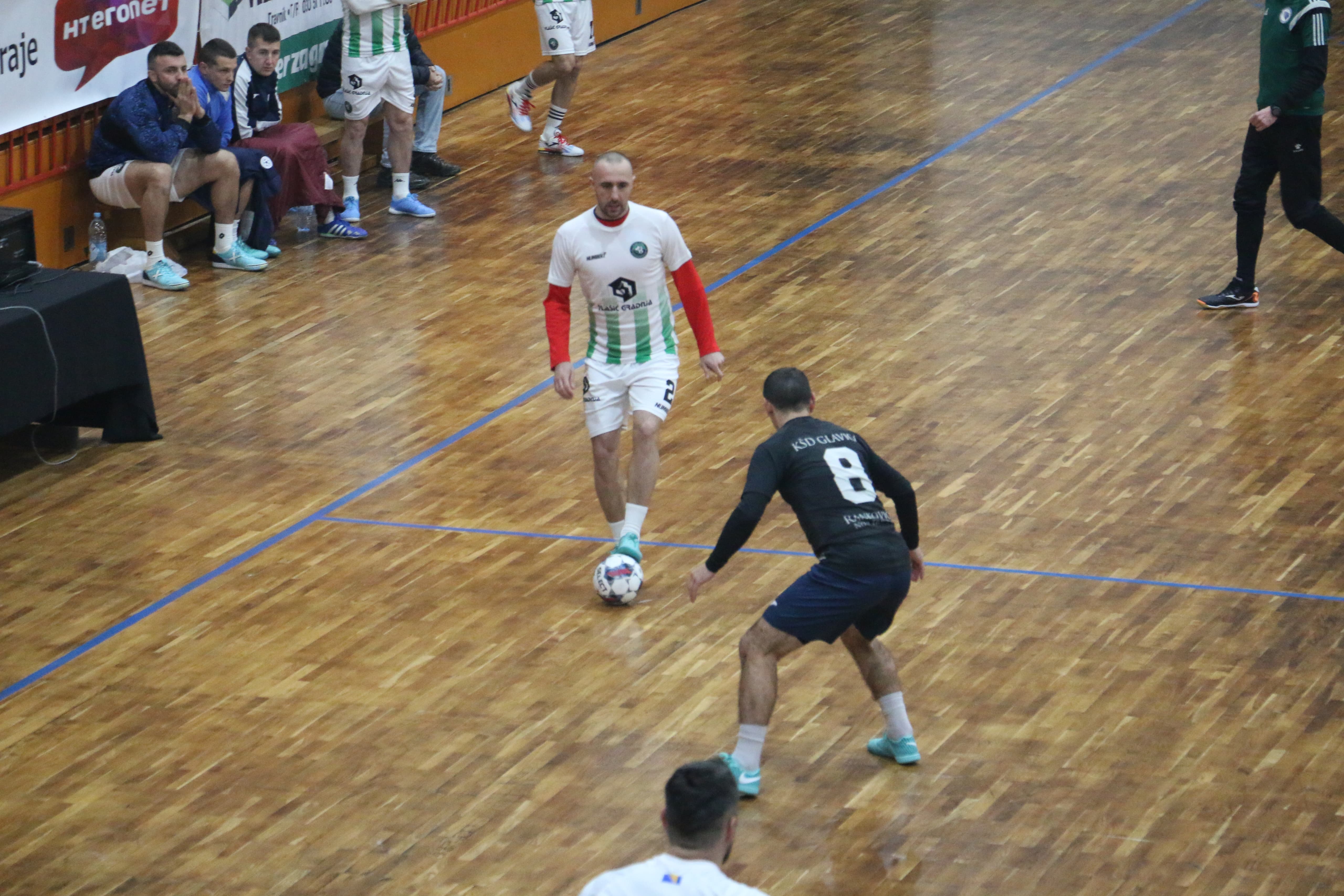 95a73f26-fff7-4c5b-b9fb-664f91b59843.jpg