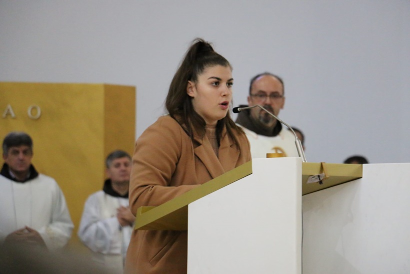 9727fdeb-69a4-42fd-813d-ca0b7c0d83bc.jpg