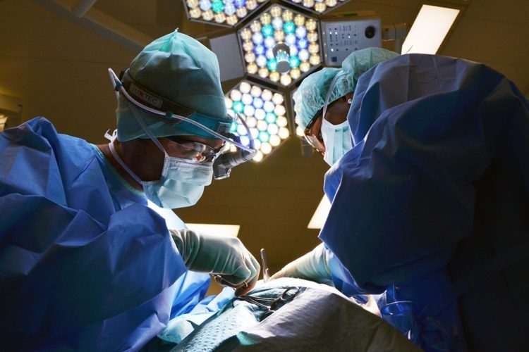 U-BiH-prvi-put-transplantirano-srce-organi-21-godisnjeg-mladica-spasili-tri-zivota-750x500.jpg