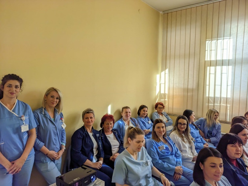 b18fd4a3-146b-477c-af4a-a1dbed52f573.jpg