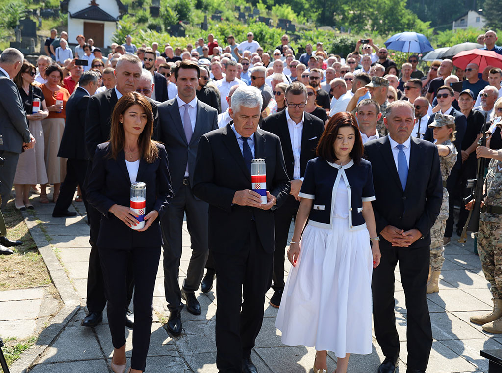 konjic-spomenik3.jpg