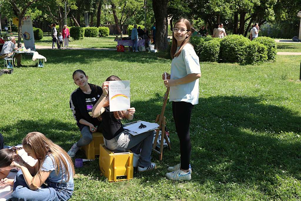 l_27d7cd7118ceb9d88c75ae81480ffc3d.jpg