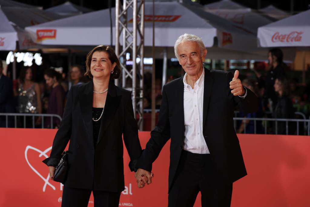 l_d2a5204f59dfba3b22e22f330e9c5285.jpg