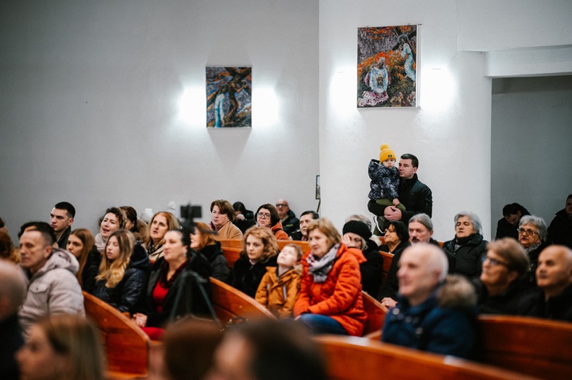 thumbnail_Sretan_ti_Bozic_narode_moj_-_koncert_-_Bare-81.jpg