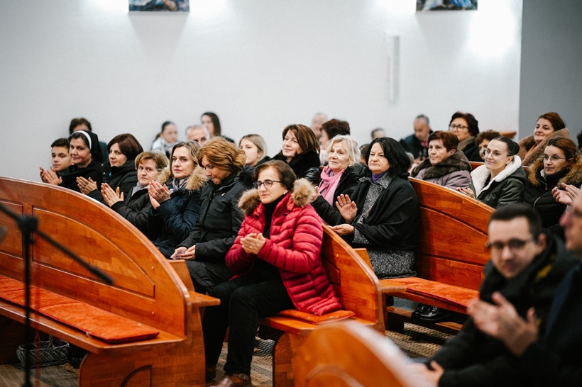 thumbnail_Sretan_ti_Bozic_narode_moj_-_koncert_-_Bare-84.jpg